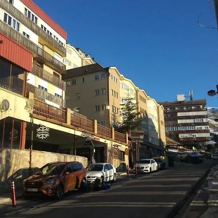 Edificio Europa Con Vistas Al Veleta